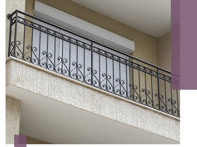 Балконные ограждения из металла и стекла в Шуе для домов