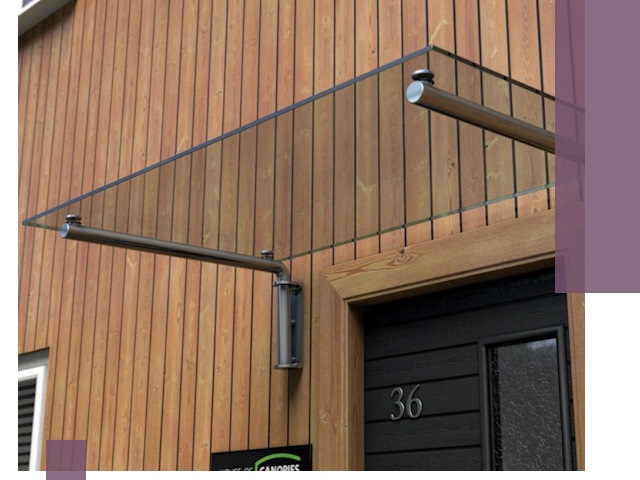 Стеклянные козырьки на входы и фасады в Шуе